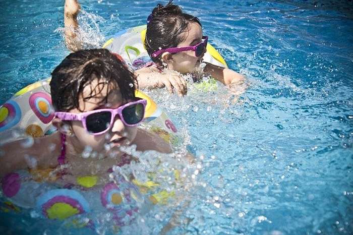 Les équipements indispensables pour les piscines de camping