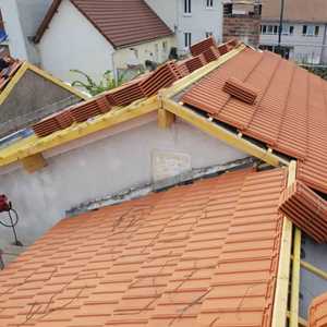 Destrich couverture, un spécialiste en ossature de toit à Monteux